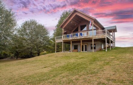 Riverside on Vaughn with Game Room and More space!