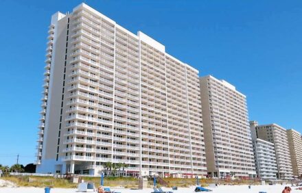 GREAT VIEW , FRIENDLY PRICES, SNOWBIRDS WELCOME!