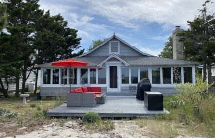 GORGEOUS, RECENTLY RENOVATED, WATERFRONT COTTAGE