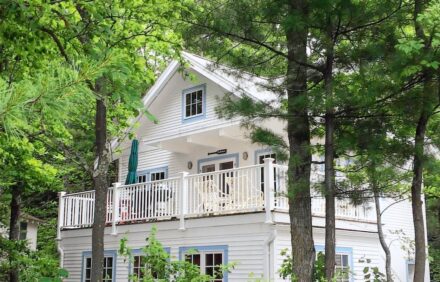 Vacation at “The Boat House”, Private Beach, Near Harbor Springs