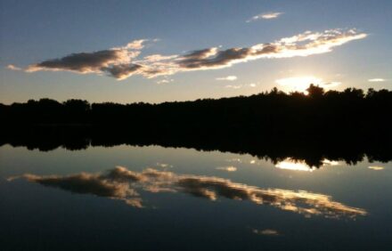 Lakefront Cottage On Quiet Lake, Private Dock, Private Beach Area, Boat Use