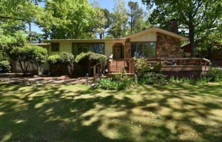 Best view in the Bay! 3 bed 2 bath HOUSE with amazing yard & views! Sleeps 6!