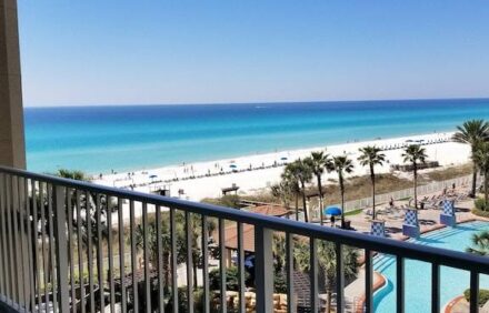 Family Friendly Condo 5th Floor Reserved Parking, Sunset Ocean View