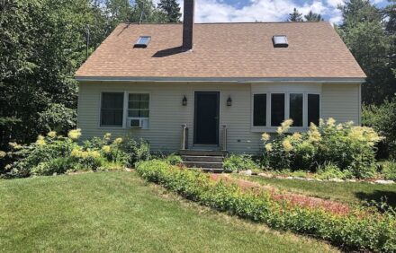 ‘Moss Mountain Cottage’ Clean, Private, Central Mount Desert Island
