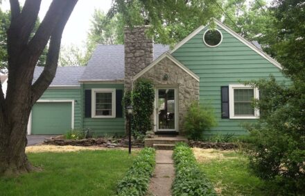 Beautiful Cape Cod in the Heart of Springfield, MO.