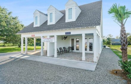 “Prime Location” New Beachfront 3 Bedroom on the BEACH in downtown Bay St Louis
