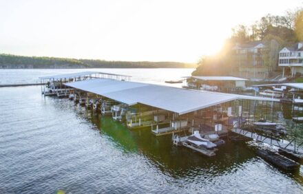 Closest Unit at Breakwater Bay to Pool and Lakefront. Great views! Free Wi-Fi