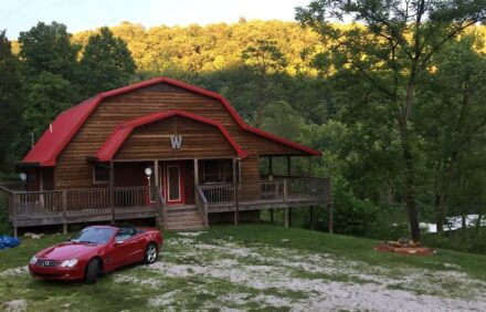 THE LUXURY CABIN IN THE WOODS