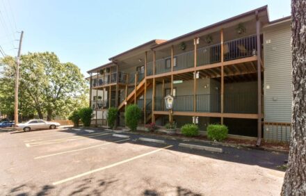 Gathering Place, where family and friends come together! 2BR Branson Condo.