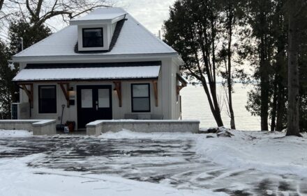 The Carriage House on Lake Superior I Lakeshore & Views I by Relax Open Air