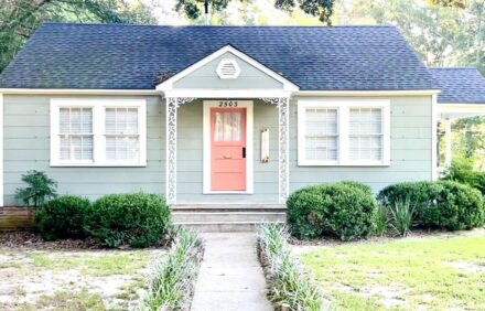 Southern Charm – 5 minutes from downtown Laurel. All furnishings are brand new.